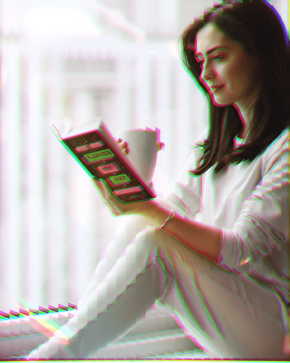 Mulher lendo o livro Algoritmos para viver com filtro de prisma
